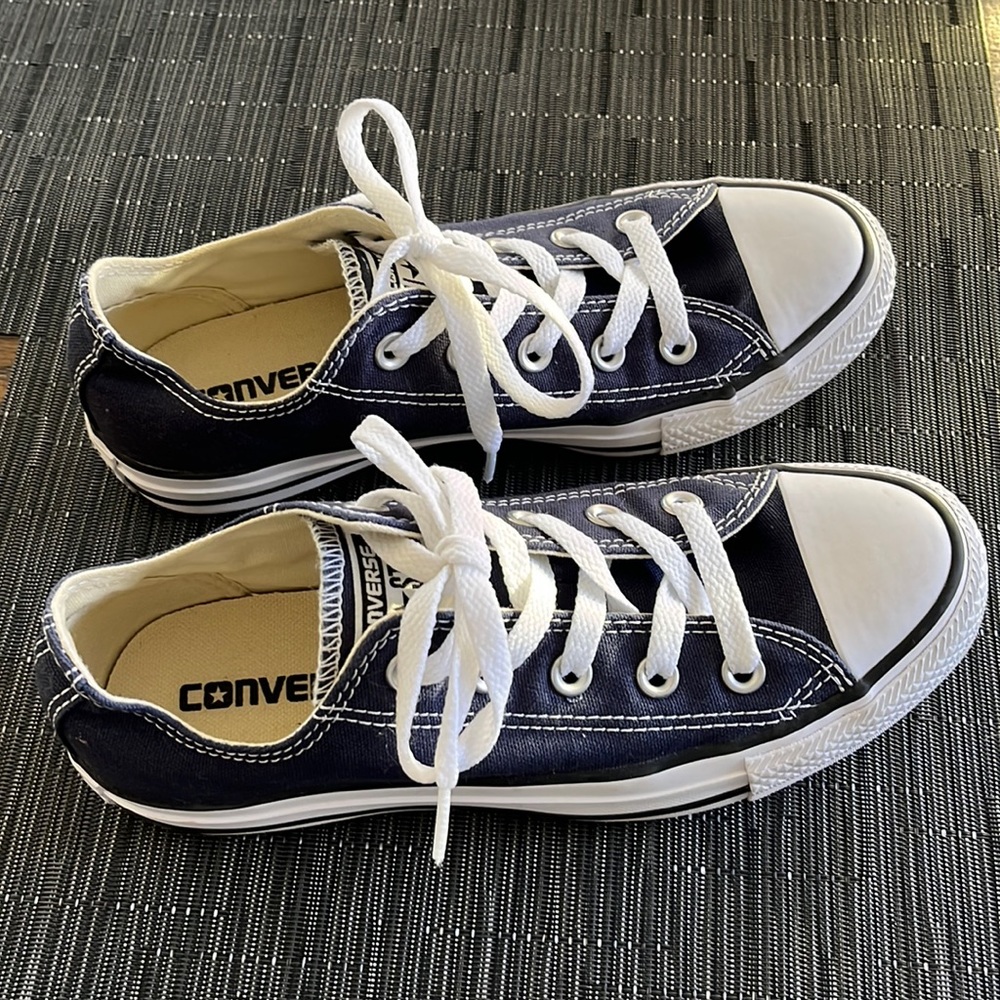 Navy blue low top Converse